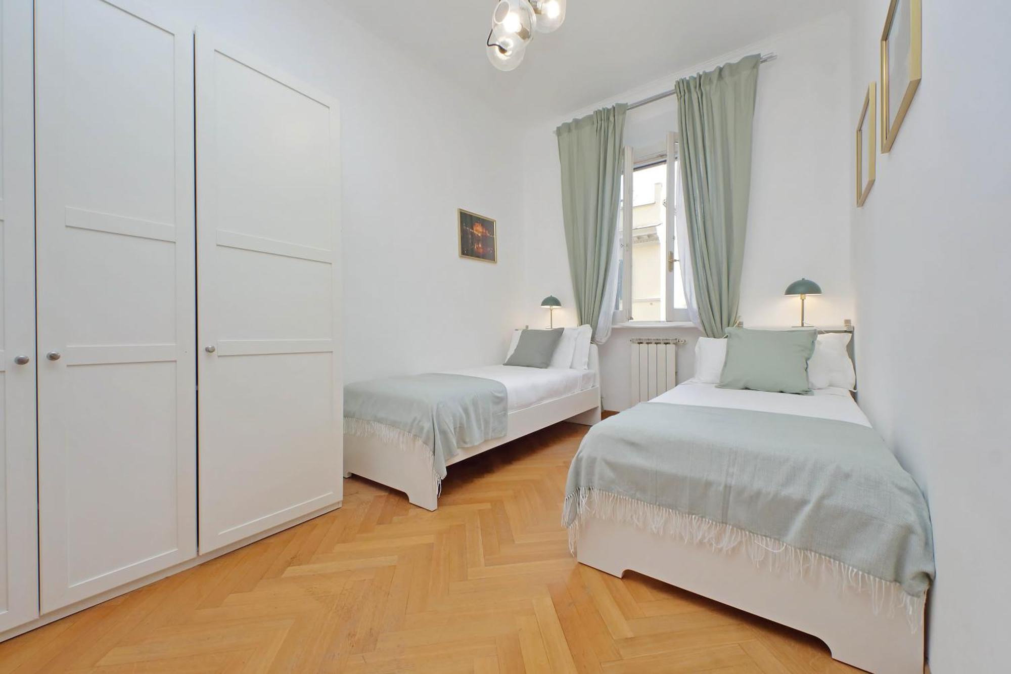 Ych-Comfortable 2 Bedrooms Flat Near Colosseum Рим Экстерьер фото