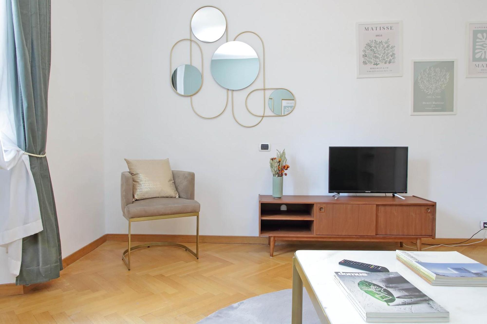 Ych-Comfortable 2 Bedrooms Flat Near Colosseum Рим Экстерьер фото